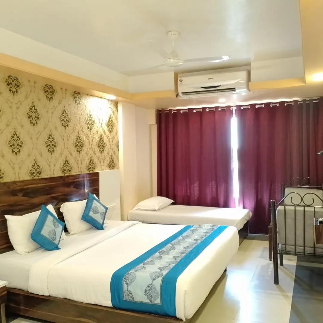 Mountview Resort 로나발라 외부 사진