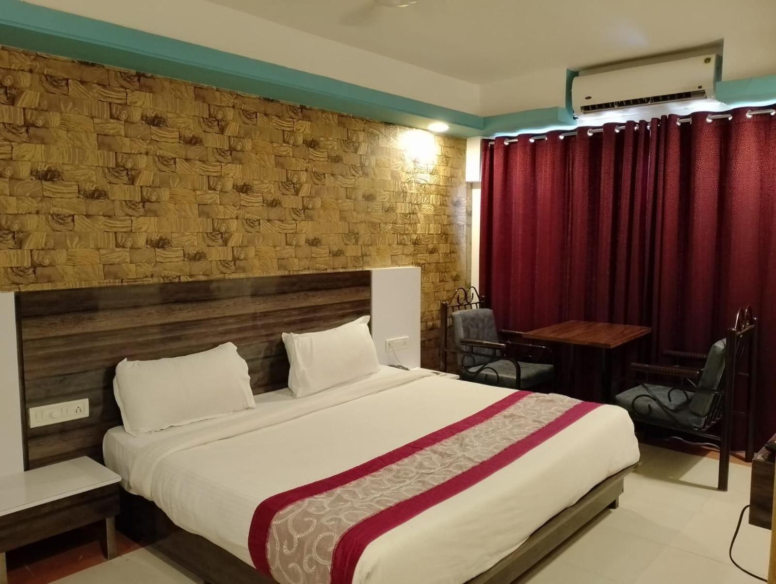 Mountview Resort 로나발라 외부 사진