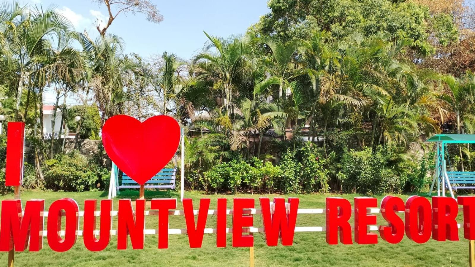 Mountview Resort 로나발라 외부 사진